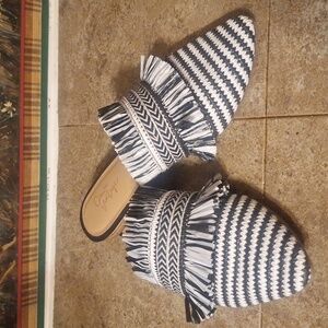 Crown Vintage mules